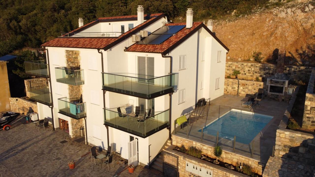 2Bfree Apartments Stinica Buitenkant foto