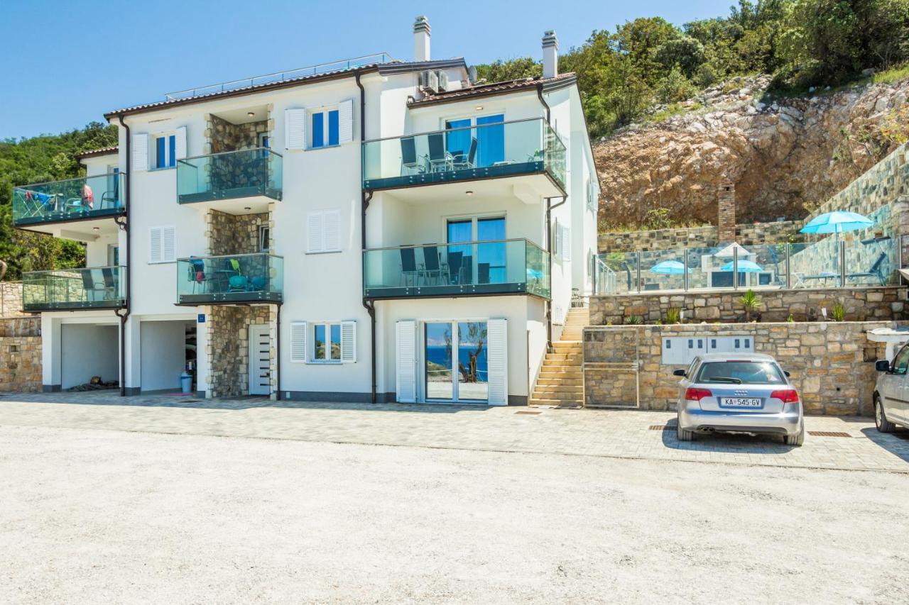 2Bfree Apartments Stinica Buitenkant foto