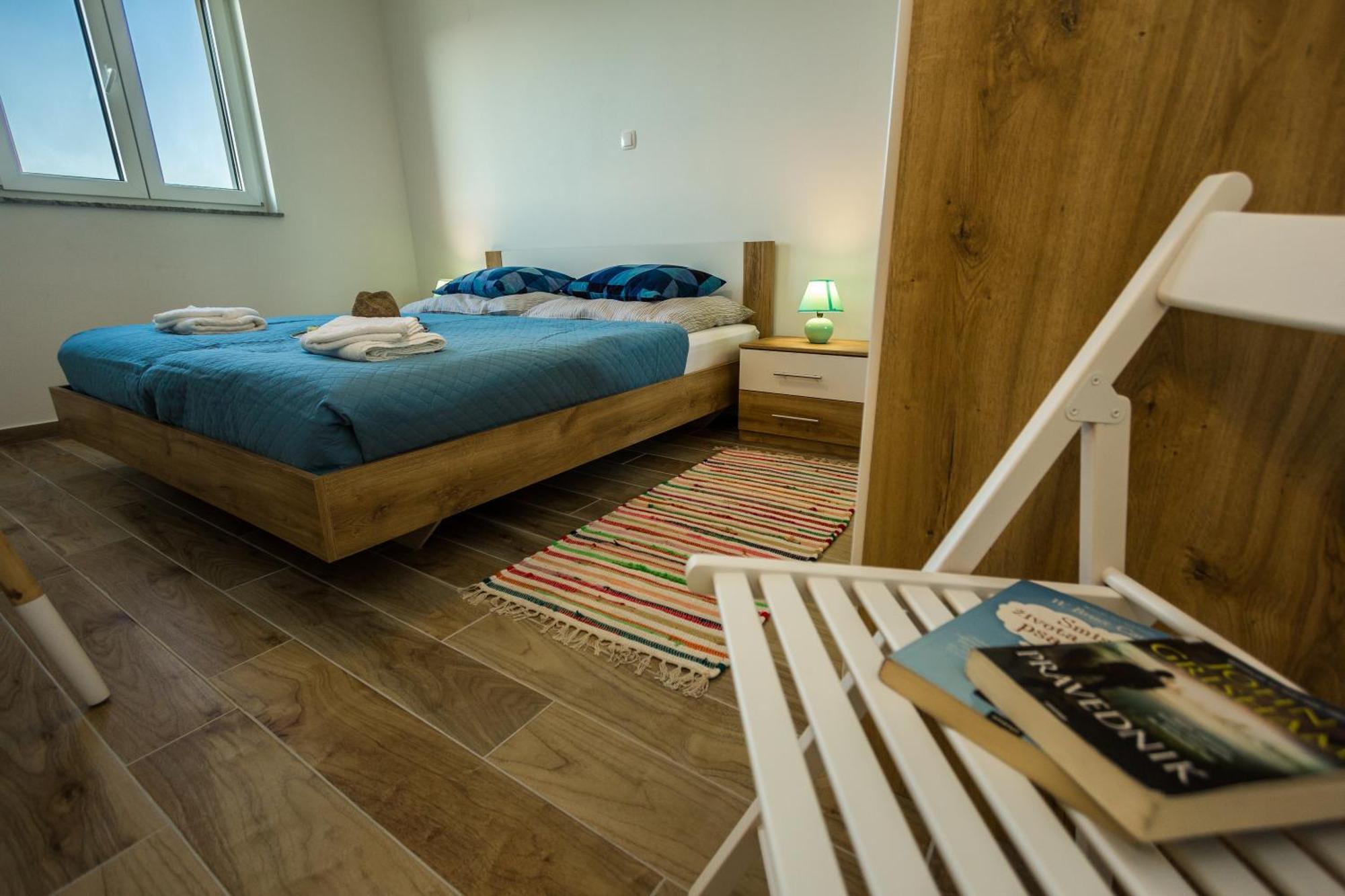2Bfree Apartments Stinica Buitenkant foto