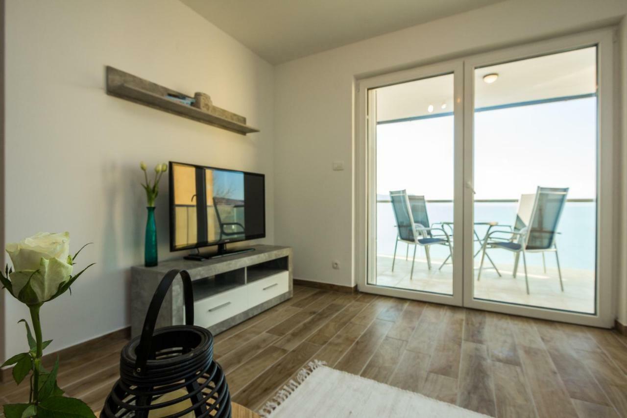 2Bfree Apartments Stinica Buitenkant foto